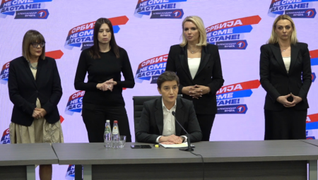 "NAPADNUTE SU OD STRANE ONIH KOJI TVRDE DA SE BORE PROTIV NASILJA" Brnabić o jezivim incidentima u Beogradu