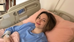 PRVA FOTKA SARE JO NAKON TEŠKE OPERACIJE! Napustila Srbiju, otkriveno i sa kim