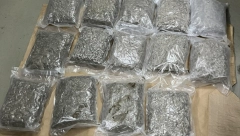 U "MERCEDESU" VALJEVSKA POLICIJA PRONAŠLA SEDAM KILOGRAMA MARIHUANE Uhapšena dva dilera