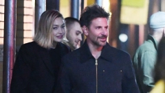 NE MOGU DA SE OBUZDAJU Điđi Hadid i Bredli Kuper se više ne kriju, uslikani dok razmenjuju strastvene poljupce