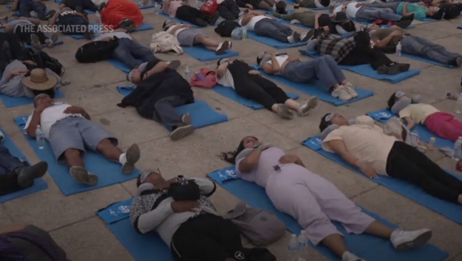 OVI VIŠE LEŽE OD CRNOGORACA Evo gde je obeležen svetski dan spavanja!