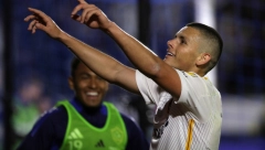 SRPSKA GOL MAŠINA Dejan Joveljić dva puta u metu