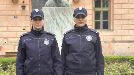 MLADE POLICAJKE VRATILE STARIJEG ČOVEKA U ŽIVOT Tamara i Aleksandra odmah krenule sa reanimacijom srca