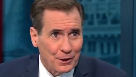 LUPETOLOG ZA MEDALJU Kirbi jedno priča, drugo misli