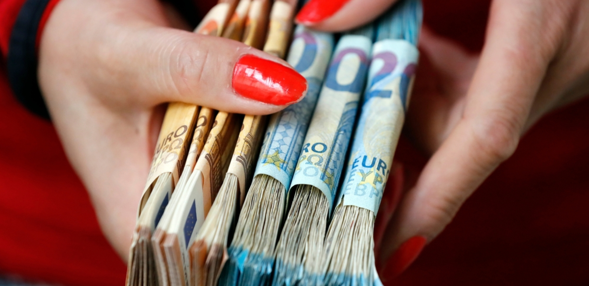 ŽENA NIJE POSLUŠALA SAVET MUŽA, PA OSVOJILA 235.000 EVRA Evo kako se njen suprug sada oseća