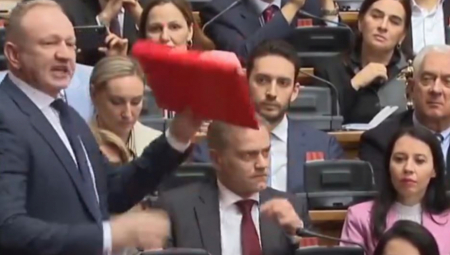 DUHOVITI TVITERAŠ U DVE REČENICE ISPROZIVAO ĐILASOVCE Pokazao sav besmisao njihove „politike“