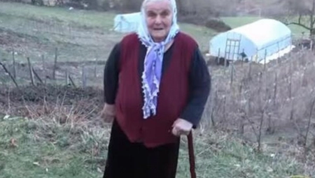 BOSANAC ŽIVEO SA 3 ŽENE, SVE MU DECU RAĐALE U ISTO VREME Narod je bio i ostao šokiran njihovom neverovatnom pričom