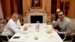 VUČIĆ OBJAVIO FOTKU SA VEČERE NA KOJU JE OTIŠAO SA PRIJATELJEM ORBANOM Razgovaralo se o brojniom važnim pitanjima za obe zemlje (FOTO)