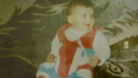 ZNATE LI KO JE DEVOJČICA NA SLICI? Njeno ime su jedno vreme znali svi koji su rođeni u Srbiji (FOTO)