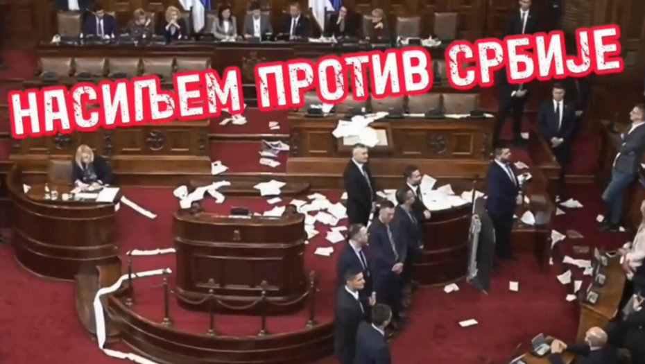 "NASILJEM PROTIV SRBIJE!" Ovako đilasovci poštuju srpske narodne institucije (VIDEO)