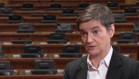 VUČIĆA NEĆETE UPLAŠITI, ON NIKAD NEĆE ODUSTATI Brnabić: Nije slučajno da se pretnje otvoreno i monstruozno šalju upravo sada