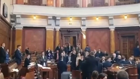 "SRBIJA PROTIV NASILJA" PRIZNAJE U opoziciji, kao nekad sa vlasti, funkcioniše po TAJKUNSKOM modelu!
