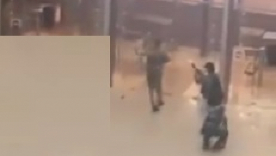 EVO KAKO IZGLEDAJU MONSTRUMI KOJI SU IZVELI TERORISTIČKI NAPAD U MOSKVI Pucali po nenaoružanim ljudima, nisu svi odmah shvatili razmere tragedije (VIDEO)