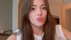 NARUČILA OBROK IZ HOTELSKE SOBE, PA OSTALA ZAPANJENA ODGOVOROM Nije prekršila zakon, ali da li jeste pravila? (VIDEO)
