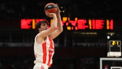 ODMOR JE ZAVRŠEN Košarkaši Crvene zvezde se okupljaju u Beogradu (VIDEO)