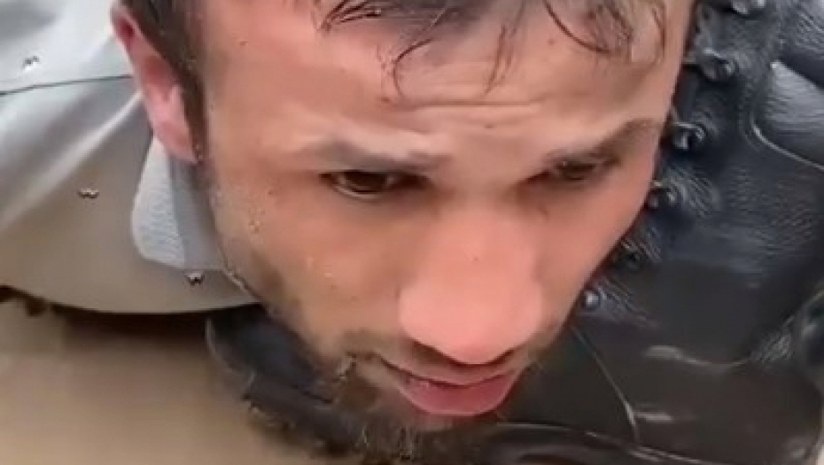 ČLANOVE PORODICE ODVELI LJUDI U UNIFORMAMA Zapečaćena porodična kuća jednog od terorista