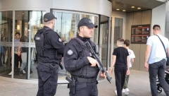 NI PTICA NE MOŽE DA PROLETI Kao što je predsednik najavio: Pojačano prisustvo policije na ulicama naše zemlje (FOTO)