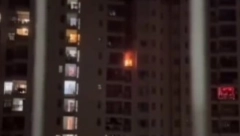 VATROMET NAPRAVIO STRAHOTU U UŽICU Doleteo kroz prozor, izbio požar za par sekundi! (VIDEO)