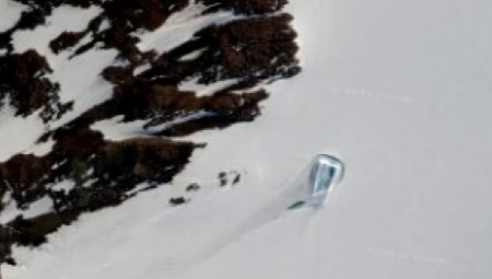 TAJNI PROLAZ, ILI NEŠTO DRUGO? Misterija na Antarktiku izazvala razne teorije!