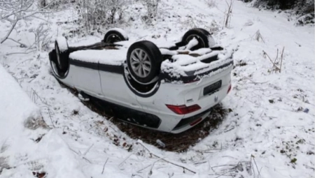 AUTO SE PREVRNUO NA KROV KOD TARE Sneg napadao za 10 minuta, veruje se da je OVO UZROK nezgode