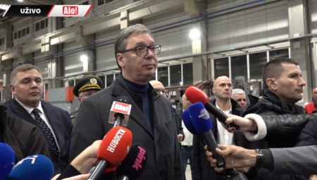 NATO JE POKAZAO DA JE SVE VREME RADIO SA PRIŠTINOM Vučić: "Igrali su se dobrog i lošeg policajca"