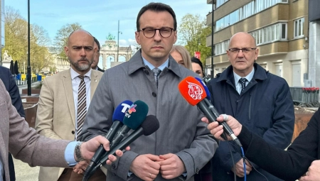 "NEMA TREĆE OPCIJE" Petković se obratio posle sastanka u Briselu o dinaru: Jasno je da EU ili nema, ili ne želi rešenje