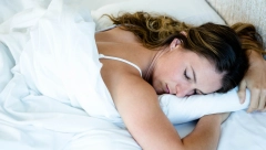 KIROPRAKTIČAR UPOZORAVA Ova poza je najgora za spavanje, stvara bol u kičmi i izaziva migrenu!