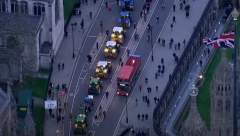 NJIH STOTINE PARALISALE LONDON I dalje bukte protesti, ONI SE NE SMIRUJU dok ne dobiju svoje (VIDEO)
