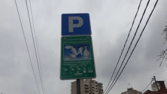 BEBI PARKING NA NEKOLIKO LOKACIJA Ako ovde parkirate i pošaljete poruku, donirate ovim ustanovama