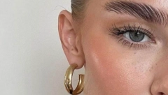 PODIGNUTE OBRVE SU I DALJE TOP TREND Oblikujte ih sami u dva jednostavna koraka i biće savršene