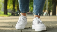 OČISTITE BELE PATIKE BEZ MUKE Anita kaže da ih pere na ovaj način i uvek izgledaju kao nove!