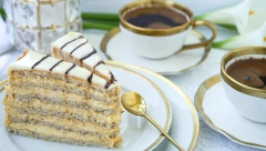 BILJINA ESTERHAZI TORTA POMERA GRANICE DOBROG UKUSA Raskošna poslastica nazvana po grofu