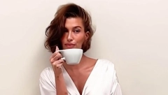 HEJLI BIBER JE ZAŠTITNO LICE POZNATOG BRENDA Ovaj detalj svima bode oči, kritike se samo nižu