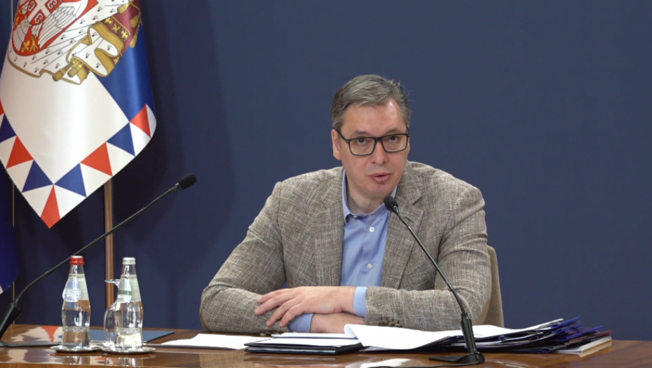 VUČIĆ U BATAJNICI Sa Vučevićem i Mojsilovićem obilazi jedinice PVO