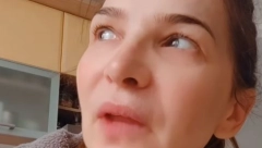 OMATORELA, BAŠ RUŽNA, UŽAS Pevačica na meti osuda jer ne posećuje estetskog hirurga! Odmah se oglasila