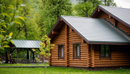 SKINULI POD PA OSTALI U ŠOKU Mladi par kupio kuću, unutra otkrili nešto što niko nije očekivao!