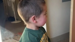 DEČAK POSTAO HIT NA INTERNETU Sin je prvi put video tatu bez brkova, a njegovo pitanje je urnebesno!