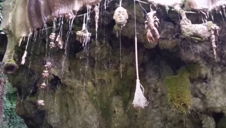 SNIMLJEN UKLETI IZVOR Ko sa njega pije vodu pretvara se KAMEN! Veruje se da je ovde rođena ćerka nečastivog (VIDEO)