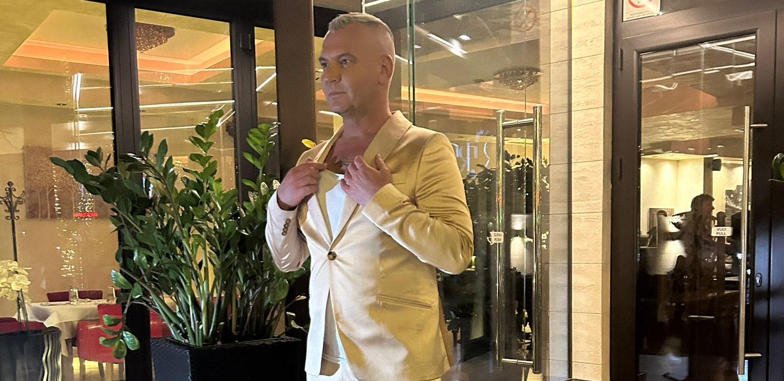 VODITELJ PINKA PUKO 5.000 EVRA ZA PROSLAVU! Milan Milošević organizovao gala slavlje, a tek da vidite tortu