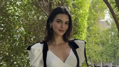 OTVARA LICE I ISTIČE JAGODICE Trik poznatog stiliste za frizuru koja podmlađuje bolje od fejsliftinga