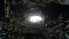 OTKRIVEN MISTERIOZNI TUNEL U PARIZU Unutra je bio krevet, a jedan detalj posebno privlači pažnju