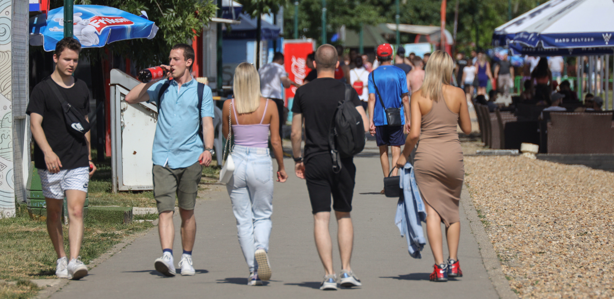 KUGLA SLADOLEDA 250 DINARA! "Za dvoje ništa bez hiljadarke!"