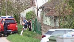 STIGLA I MAJKA OSUMNJIČENOG ZA UBISTVO DANKE Pretražuje se svaki centimetar dvorišta, opsadno stanje u Zlotu (FOTO)