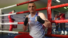 "NIKAD PORAZ, SAMO LEKCIJA" Almir Memić za sport.alo najavio EP u boksu: Hoću do medalje, makar podeljenom odlukom sudija