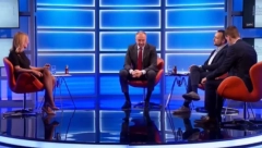 SKANDAL U UTISKU NEDELJE! Opozicioni analitičar sasuo istinu u lice Đilasu, on poludeo i bacio mikrofon! (VIDEO)