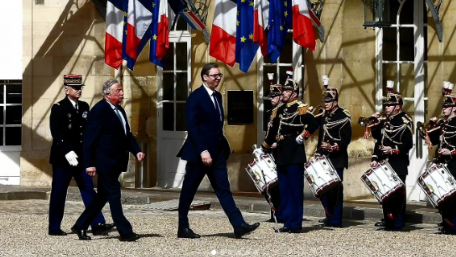 "HVALA VAM NA LEPOM DOČEKU" Oglasio se Vučić posle sastanka sa predsednikom Senata Žerarom Laršeom