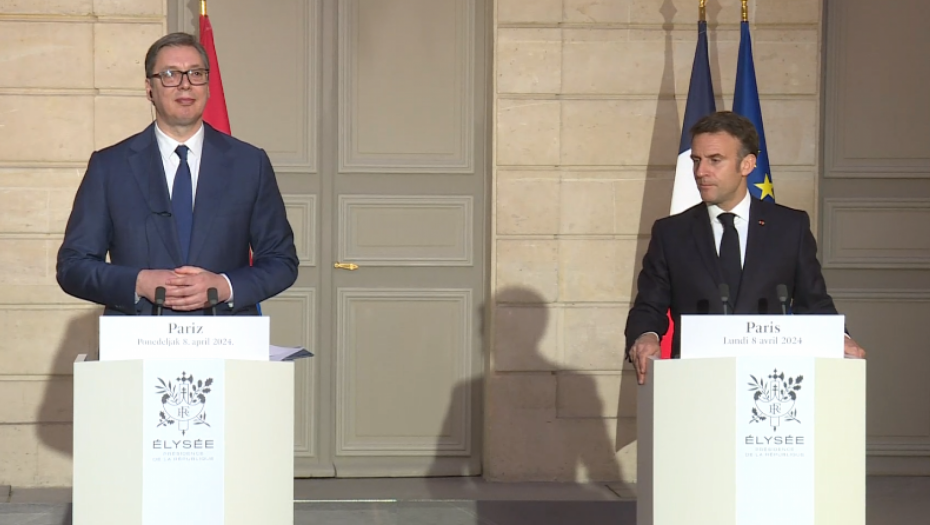 ŠTA SRBIJI DONOSI POSETA MAKRONA Predsednik Francuske kod Vučića krajem avgusta, tri KLJUČNE teme na stolu