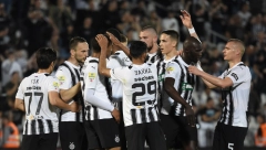 CRNO-BELI SE PROVUKLI U HUMSKOJ Partizan gubio od Kragujevčana, ali izbegao poraz u poslednjem kolu Superlige