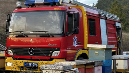 GORI STAN U MAJDANPEKU Požar izbio u kupatilu, sumnja se da je OVO UZROK