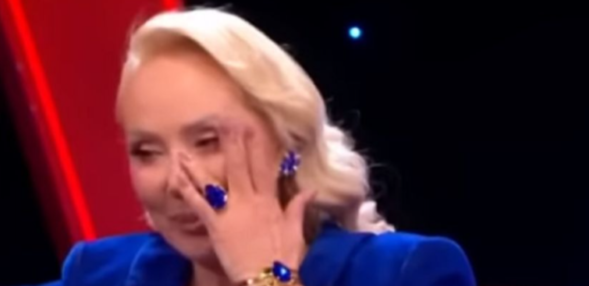 "UPALA NAM JE U KUĆU SA NOŽEM" Komšije Lepe Brene nisu birale reči, obelodanili sve u javnost!